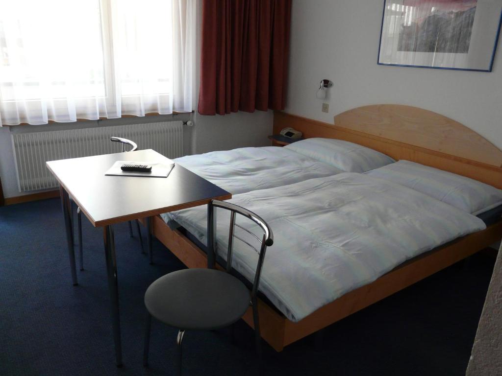 Hotel Garni Domino Saas Fee Værelse billede